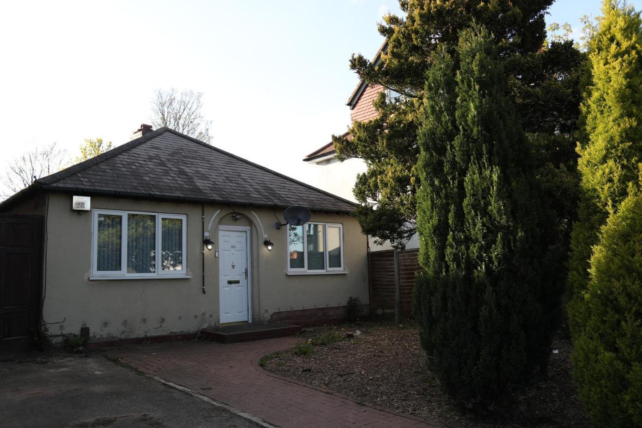 Cosy 3-Bed Bungalow Nec Airport Close To Amenities Birmingham Exteriér fotografie