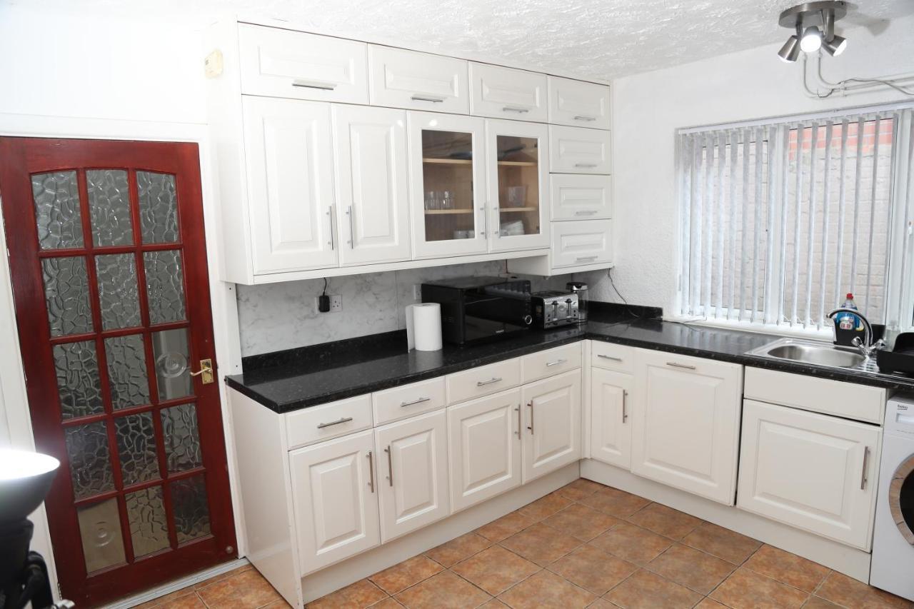 Cosy 3-Bed Bungalow Nec Airport Close To Amenities Birmingham Exteriér fotografie